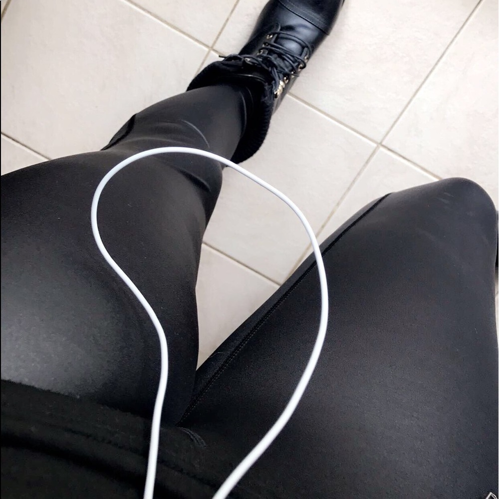 Leather leggings